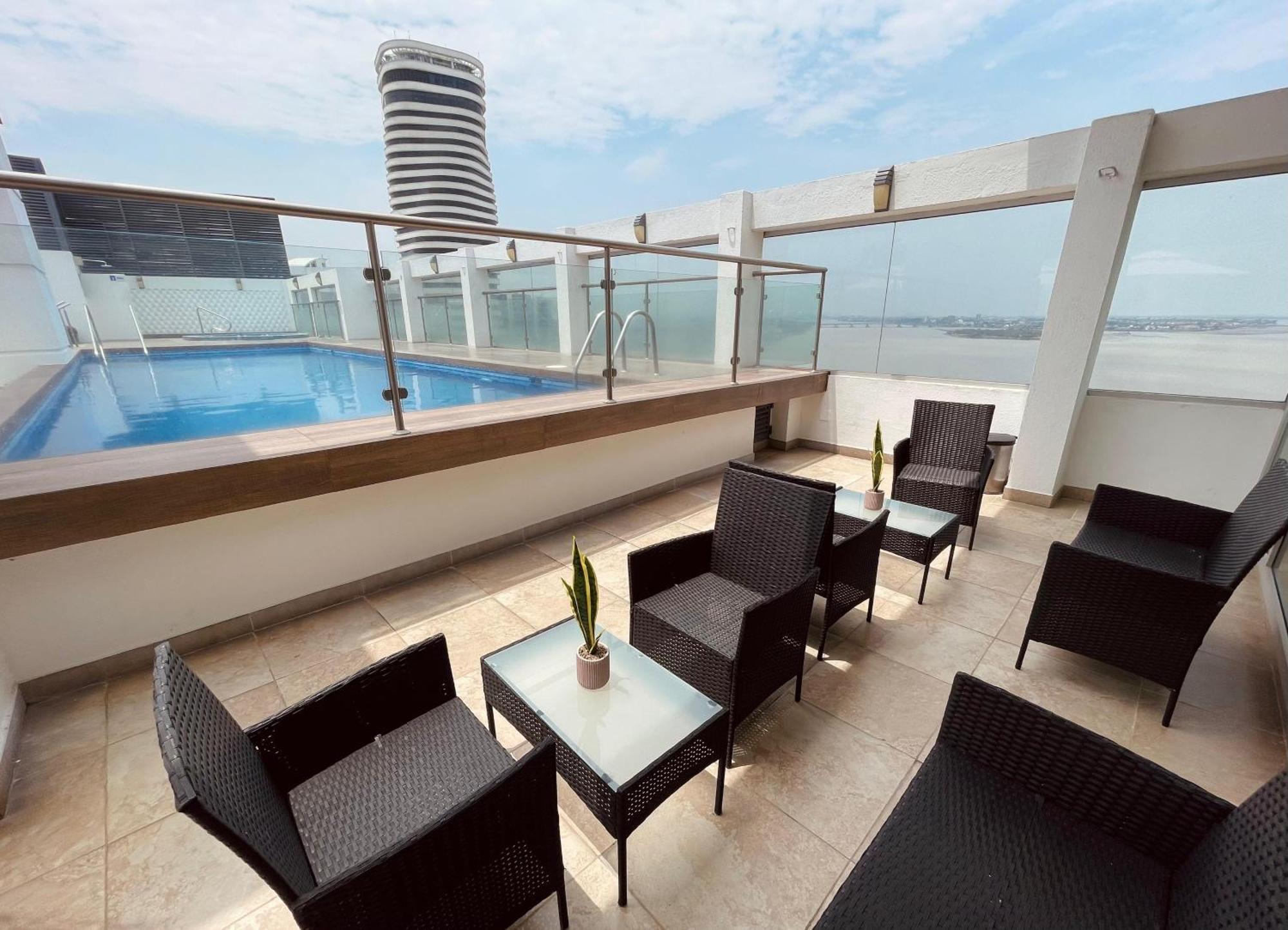 Suite Riverfront Puerto Santa Ana Guayaquil Bagian luar foto