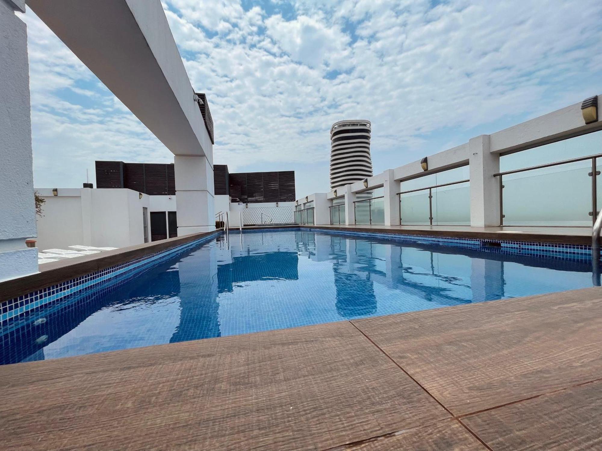 Suite Riverfront Puerto Santa Ana Guayaquil Bagian luar foto