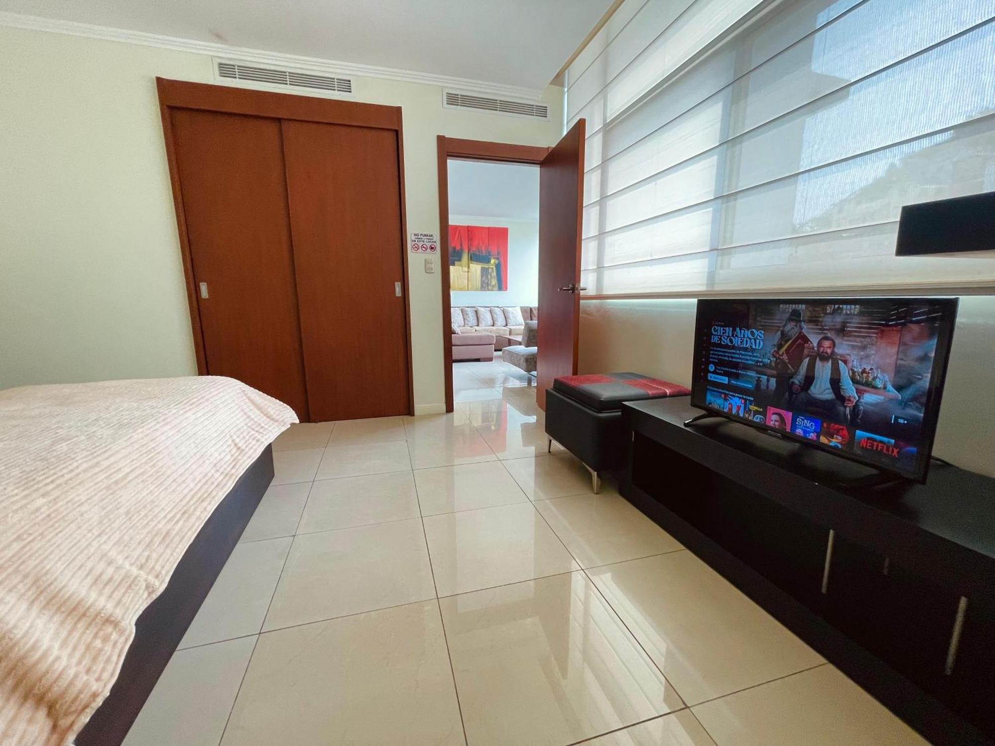 Suite Riverfront Puerto Santa Ana Guayaquil Bagian luar foto