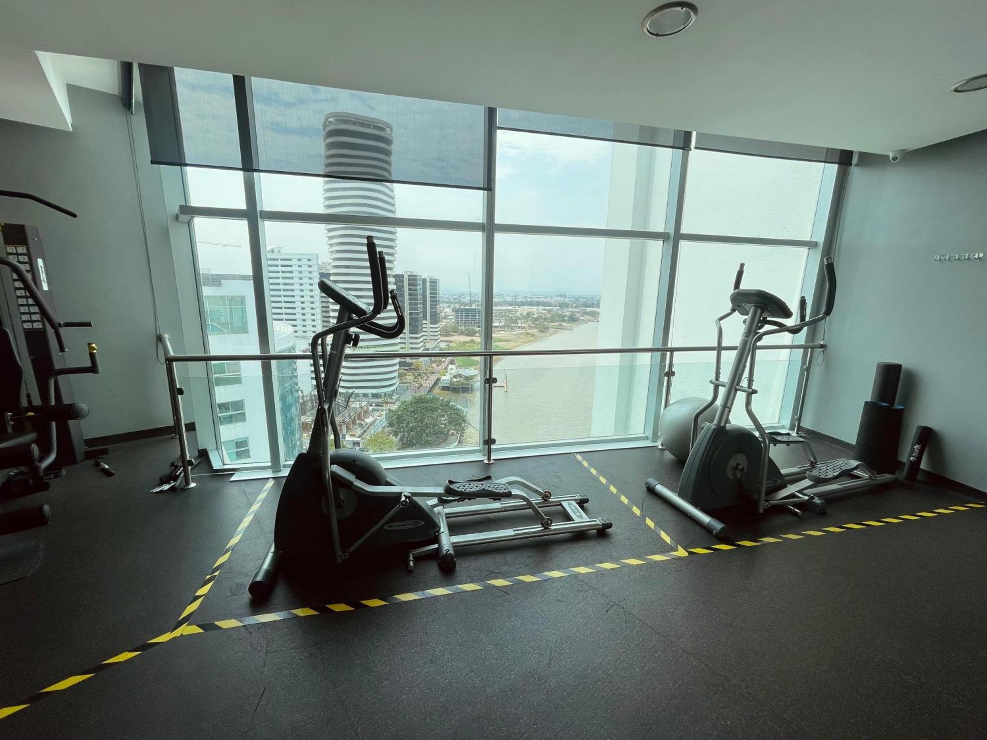 Suite Riverfront Puerto Santa Ana Guayaquil Bagian luar foto